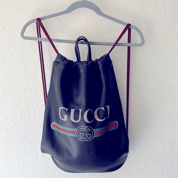Gucci Logo Leather Drawstring Backpack with attached Wallet, Dust Bag NWT - Picture 4 of 12